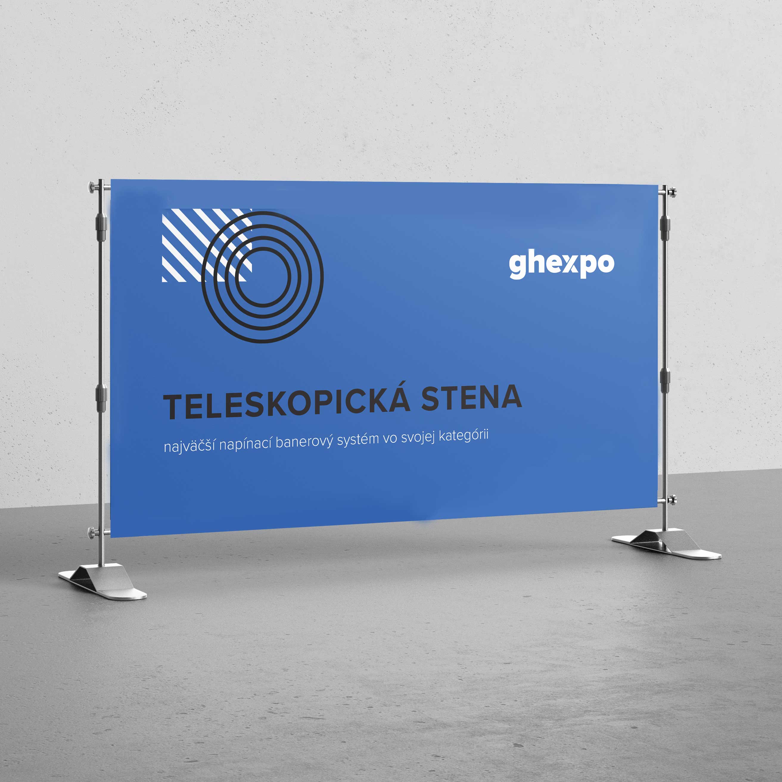 Reklamný napínací banerový systém využívaný ako fotostena.